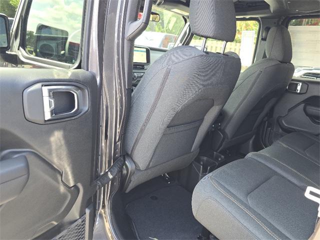 new 2025 Jeep Wrangler car, priced at $44,020