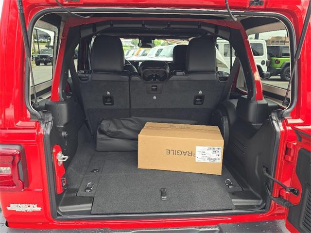 new 2025 Jeep Wrangler car, priced at $54,552