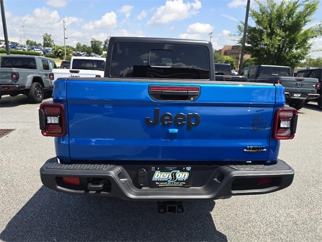 new 2025 Jeep Gladiator car, priced at $49,423