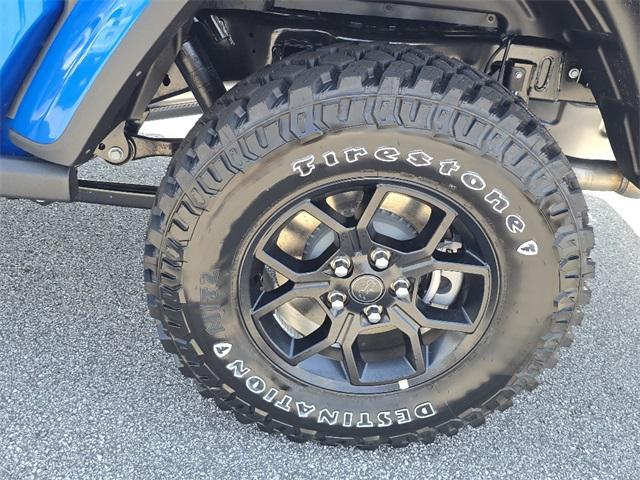 new 2025 Jeep Gladiator car, priced at $49,423