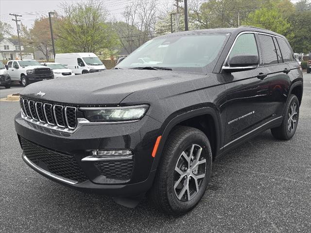 new 2025 Jeep Grand Cherokee car, priced at $43,050