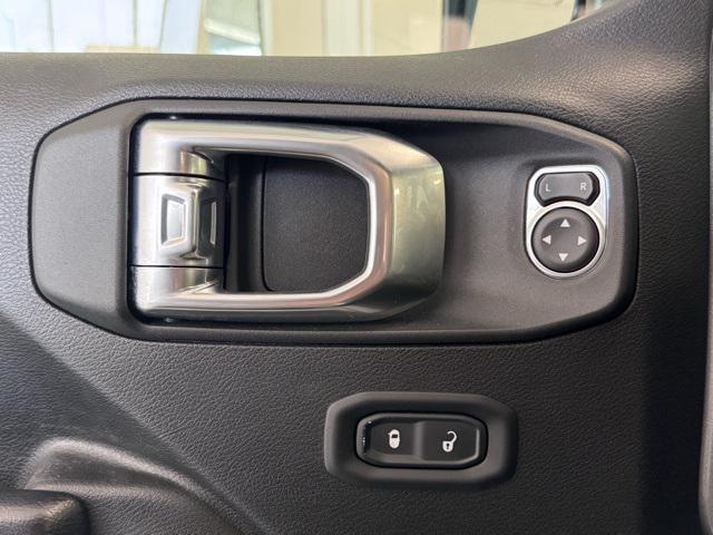 used 2021 Jeep Wrangler Unlimited car, priced at $40,200