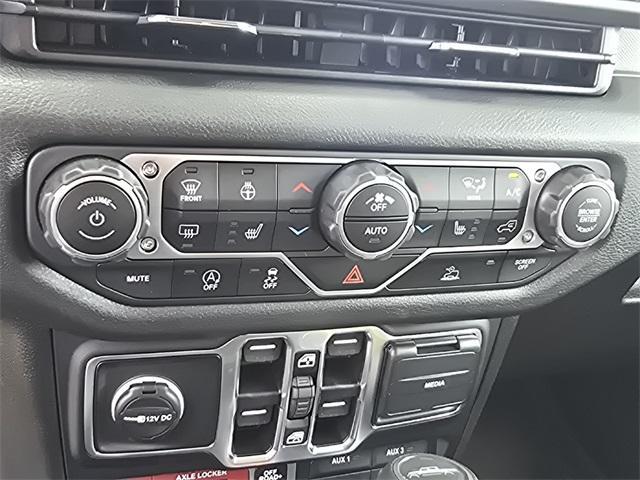 new 2025 Jeep Gladiator car, priced at $49,154