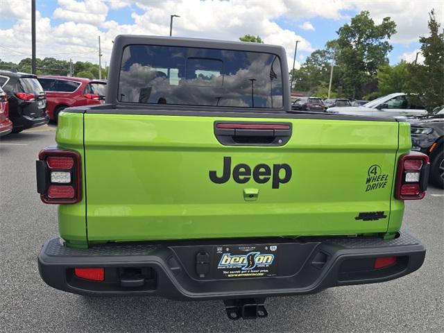 new 2025 Jeep Gladiator car, priced at $49,154