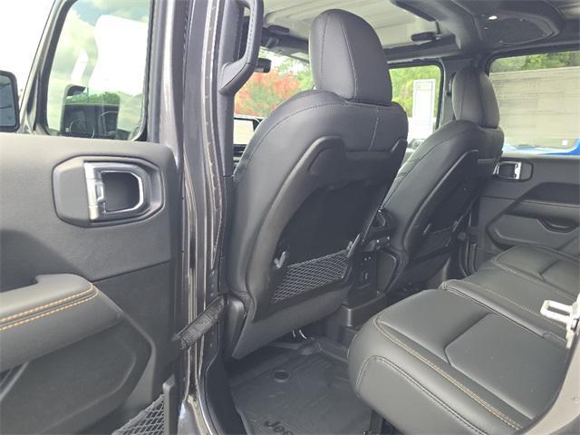new 2025 Jeep Wrangler car, priced at $54,477