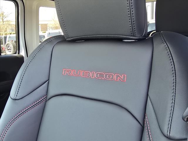 new 2025 Jeep Wrangler car, priced at $57,901