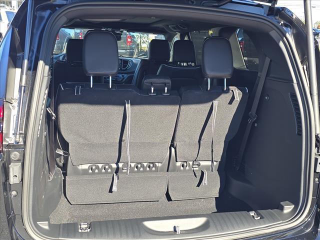 new 2026 Chrysler Pacifica car, priced at $52,385