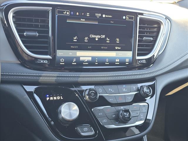 new 2026 Chrysler Pacifica car, priced at $52,385