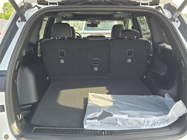 new 2025 Jeep Grand Cherokee car, priced at $51,946