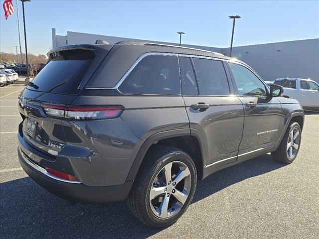 new 2025 Jeep Grand Cherokee car, priced at $54,440