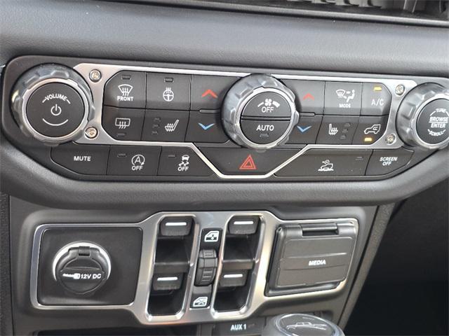 new 2025 Jeep Gladiator car, priced at $46,383
