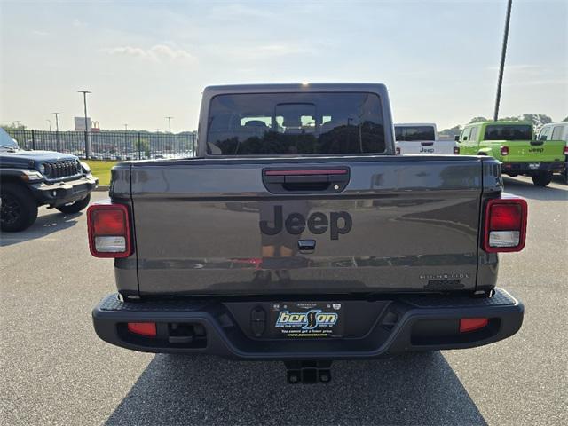 new 2025 Jeep Gladiator car, priced at $46,383