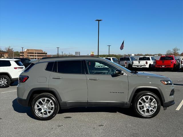 new 2024 Jeep Compass car, priced at $32,166