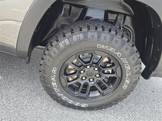 new 2025 Ram 1500 car, priced at $67,101
