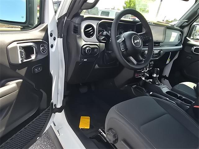 new 2025 Jeep Gladiator car, priced at $50,889
