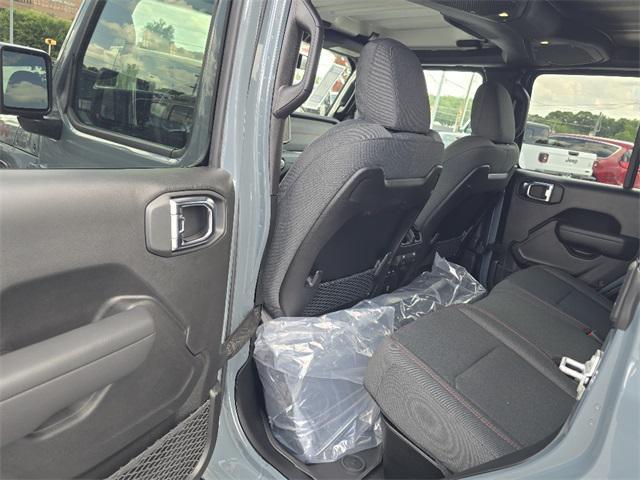 new 2025 Jeep Gladiator car, priced at $50,244