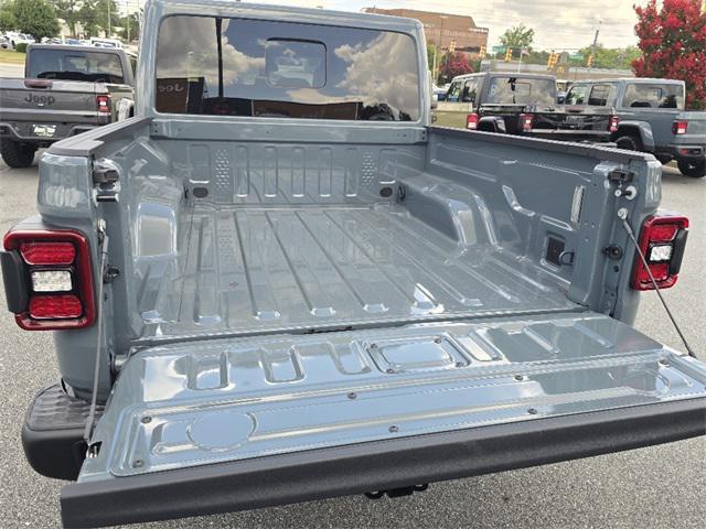 new 2025 Jeep Gladiator car, priced at $50,244
