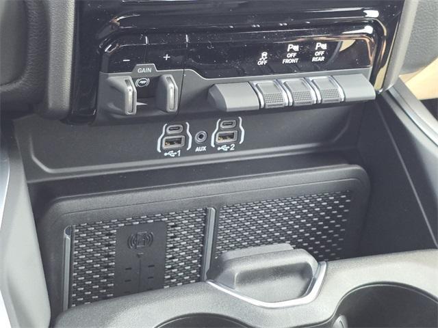 new 2025 Ram 1500 car, priced at $54,426