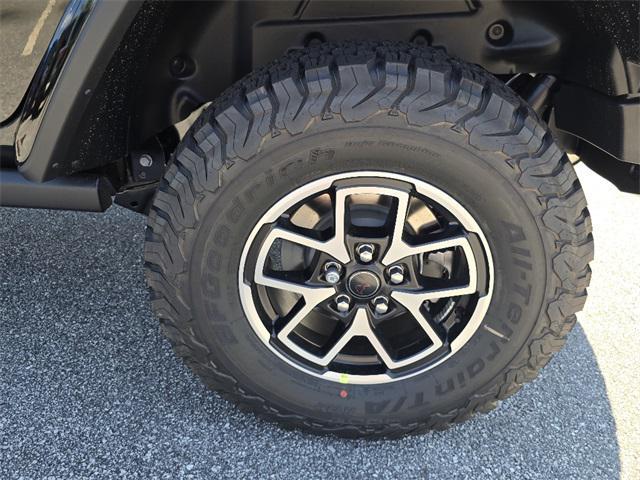 new 2025 Jeep Wrangler car, priced at $56,292