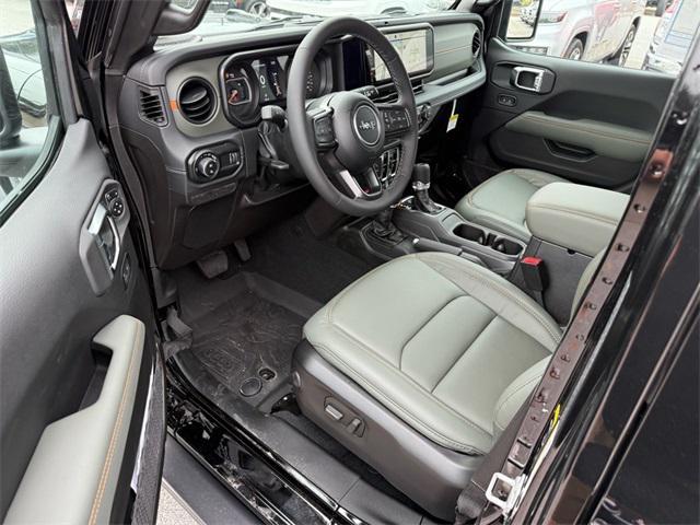 new 2025 Jeep Gladiator car, priced at $56,633