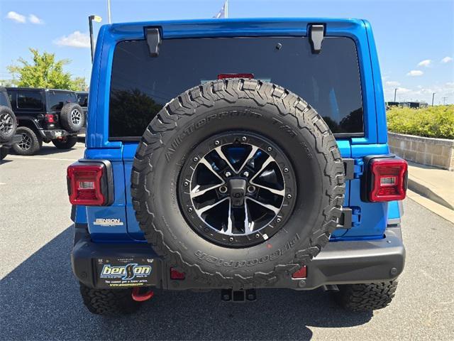 new 2025 Jeep Wrangler car, priced at $70,002