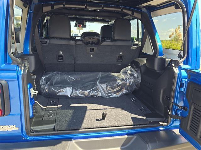 new 2025 Jeep Wrangler car, priced at $70,002