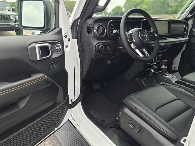 new 2025 Jeep Wrangler car, priced at $54,694