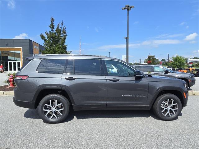 new 2025 Jeep Grand Cherokee L car, priced at $41,805