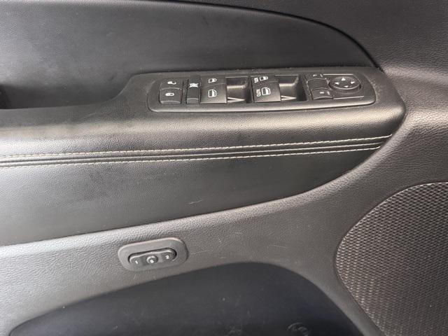 used 2015 Jeep Grand Cherokee car, priced at $15,750