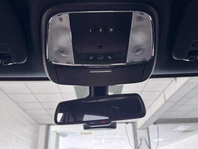 used 2015 Jeep Grand Cherokee car, priced at $15,750