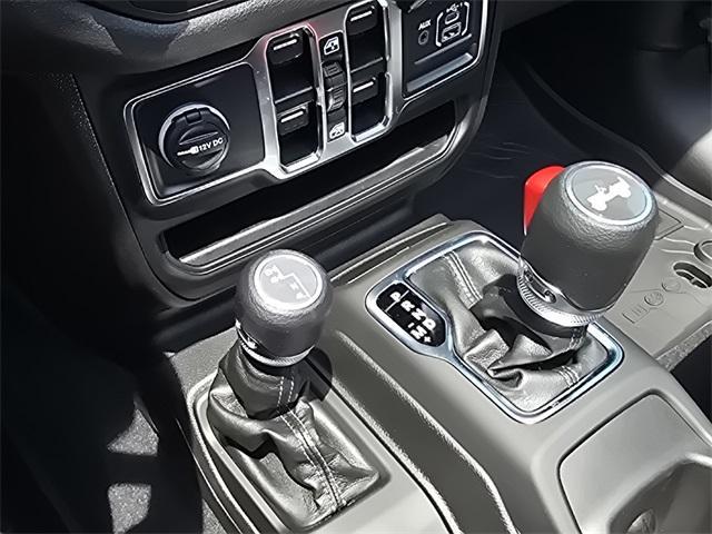 new 2025 Jeep Wrangler car, priced at $47,319