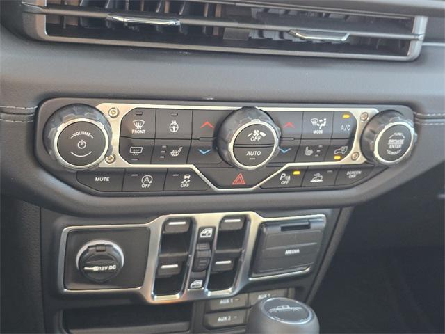 new 2025 Jeep Gladiator car, priced at $51,658