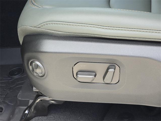 new 2025 Jeep Gladiator car, priced at $59,429