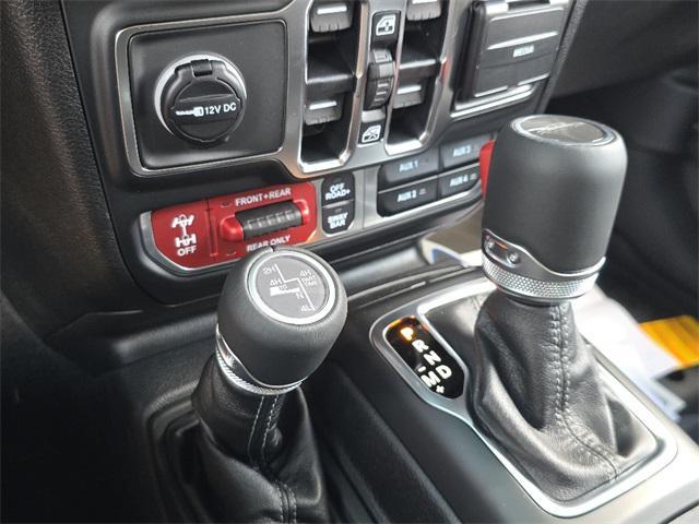 new 2025 Jeep Gladiator car, priced at $57,898