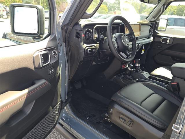 new 2025 Jeep Gladiator car, priced at $57,898