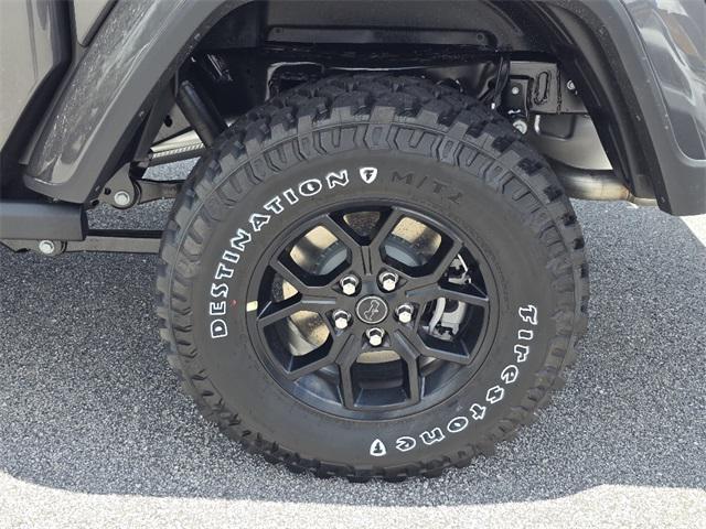 new 2025 Jeep Gladiator car, priced at $49,154
