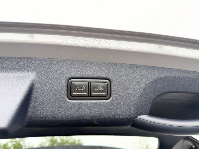 new 2025 Kia Carnival Hybrid car, priced at $53,255