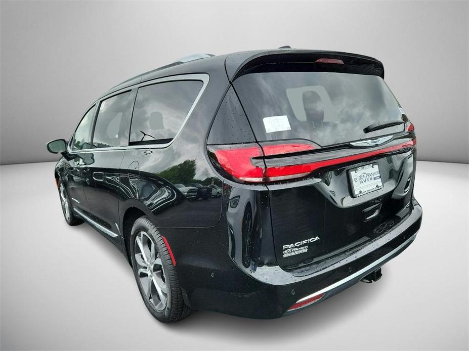 new 2024 Chrysler Pacifica car, priced at $48,967