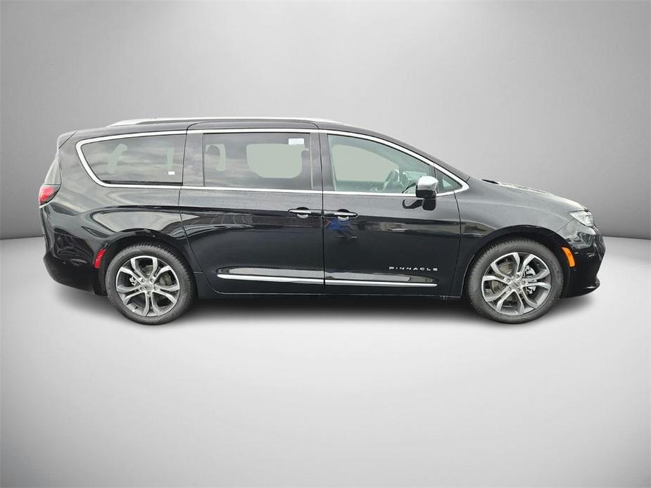 new 2024 Chrysler Pacifica car, priced at $47,967
