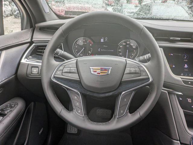 new 2025 Cadillac XT5 car, priced at $55,040