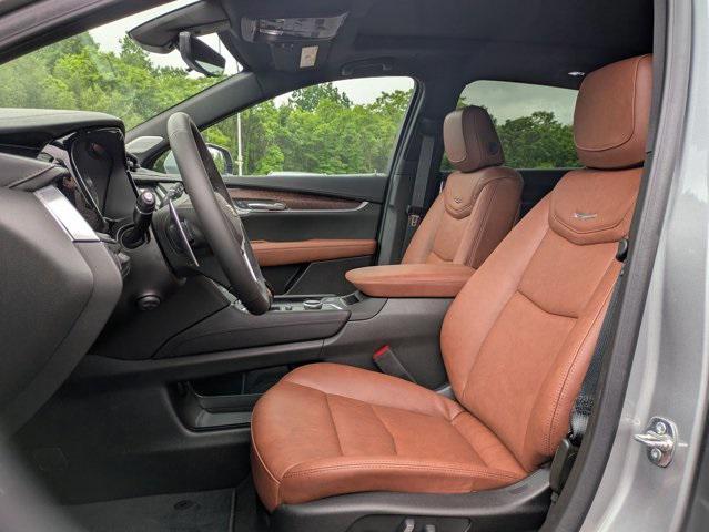 new 2025 Cadillac XT5 car, priced at $64,025