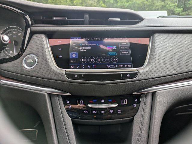 new 2025 Cadillac XT5 car, priced at $64,025