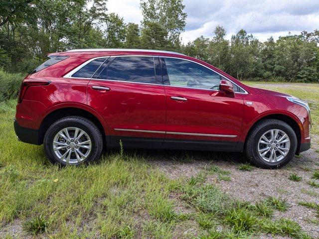 new 2025 Cadillac XT5 car, priced at $62,405