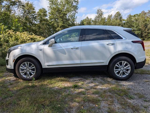 new 2025 Cadillac XT5 car, priced at $47,930