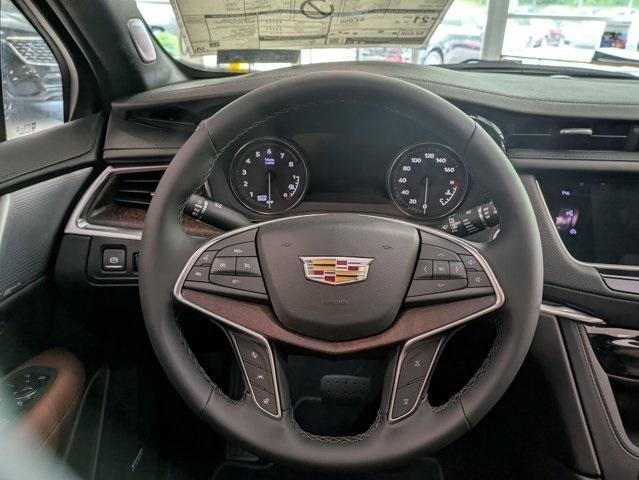 new 2025 Cadillac XT5 car, priced at $59,850