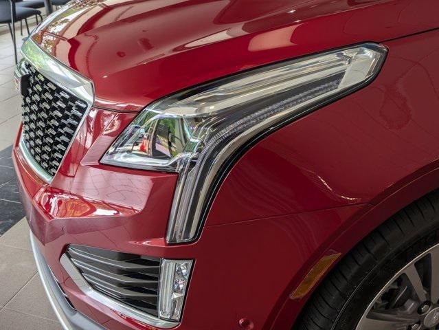 new 2025 Cadillac XT5 car, priced at $59,850