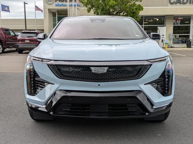 new 2025 Cadillac OPTIQ car, priced at $59,780