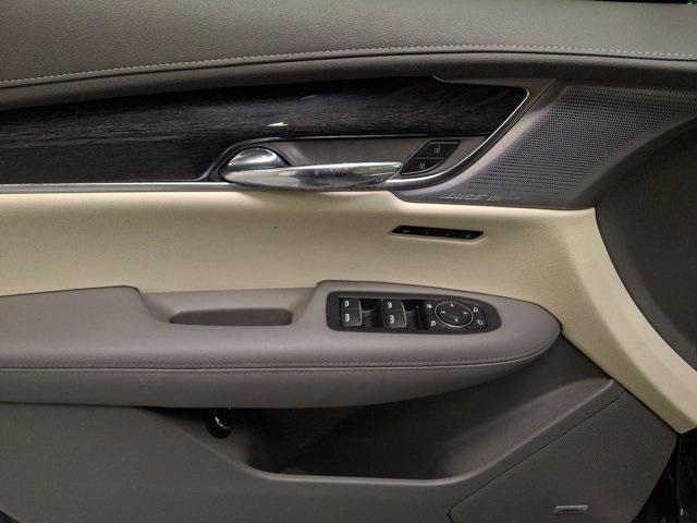 used 2022 Cadillac XT6 car, priced at $37,300