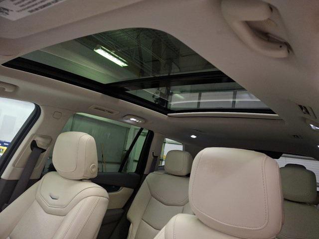 used 2022 Cadillac XT6 car, priced at $37,300