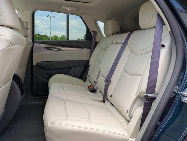 new 2025 Cadillac XT5 car, priced at $53,540
